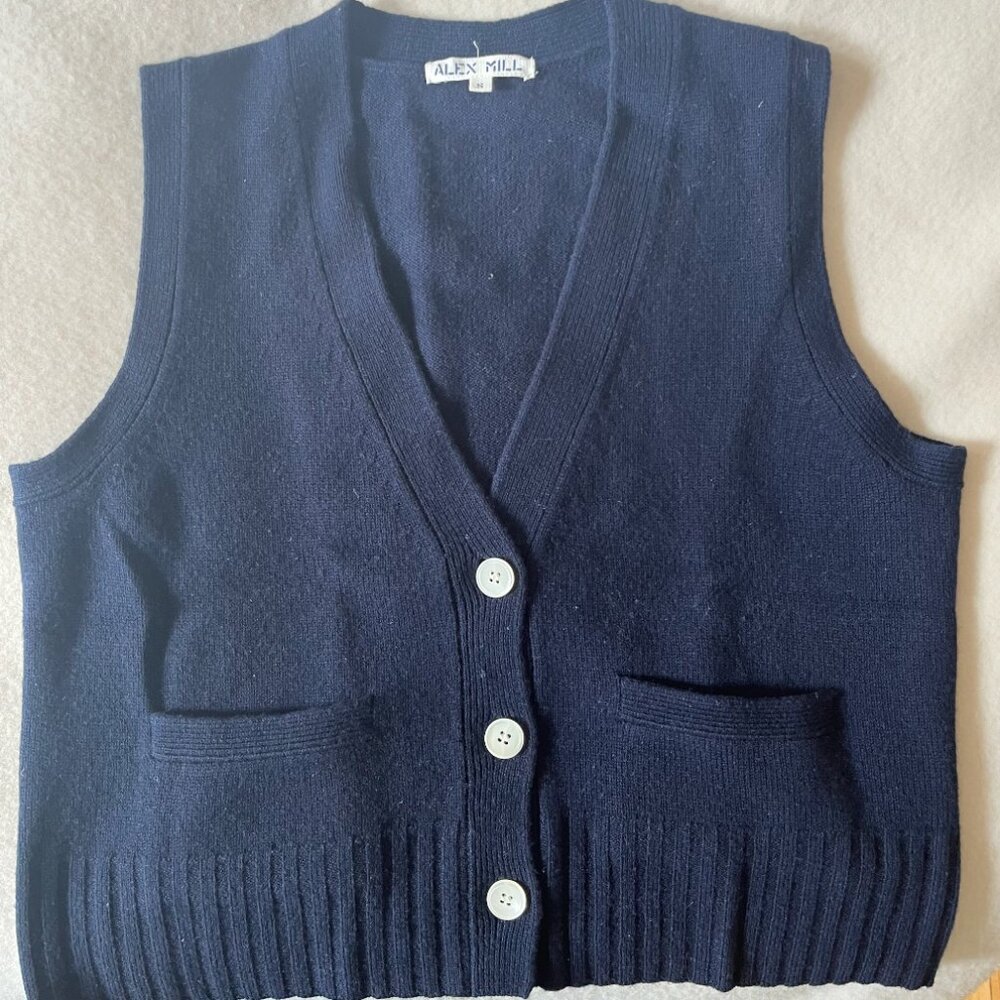 Alex Mill - Bleecker Sweater Vest In Merino Wool In Navy - Picture 2 of 3
